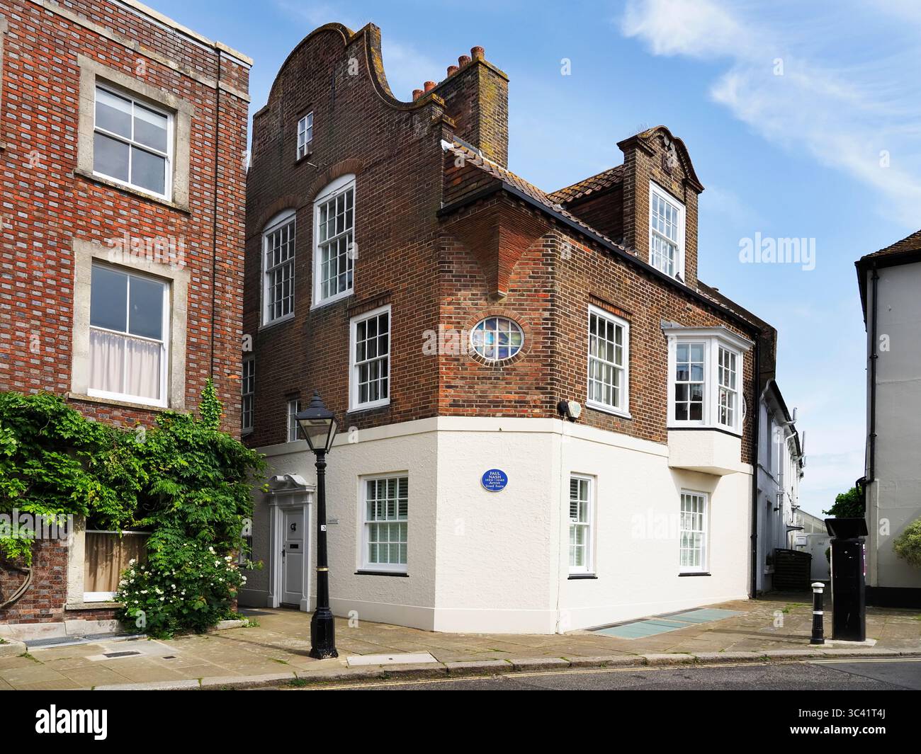 La Rochelle a listed building and former home of artist Paul Nash on East Street in Rye East Sussex England Stock Photo
