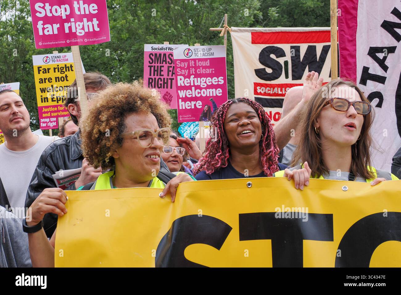 Anti Racist Protest 27 July 2025, UK, Epping. Around 1000 anti-racist protesters organised ...