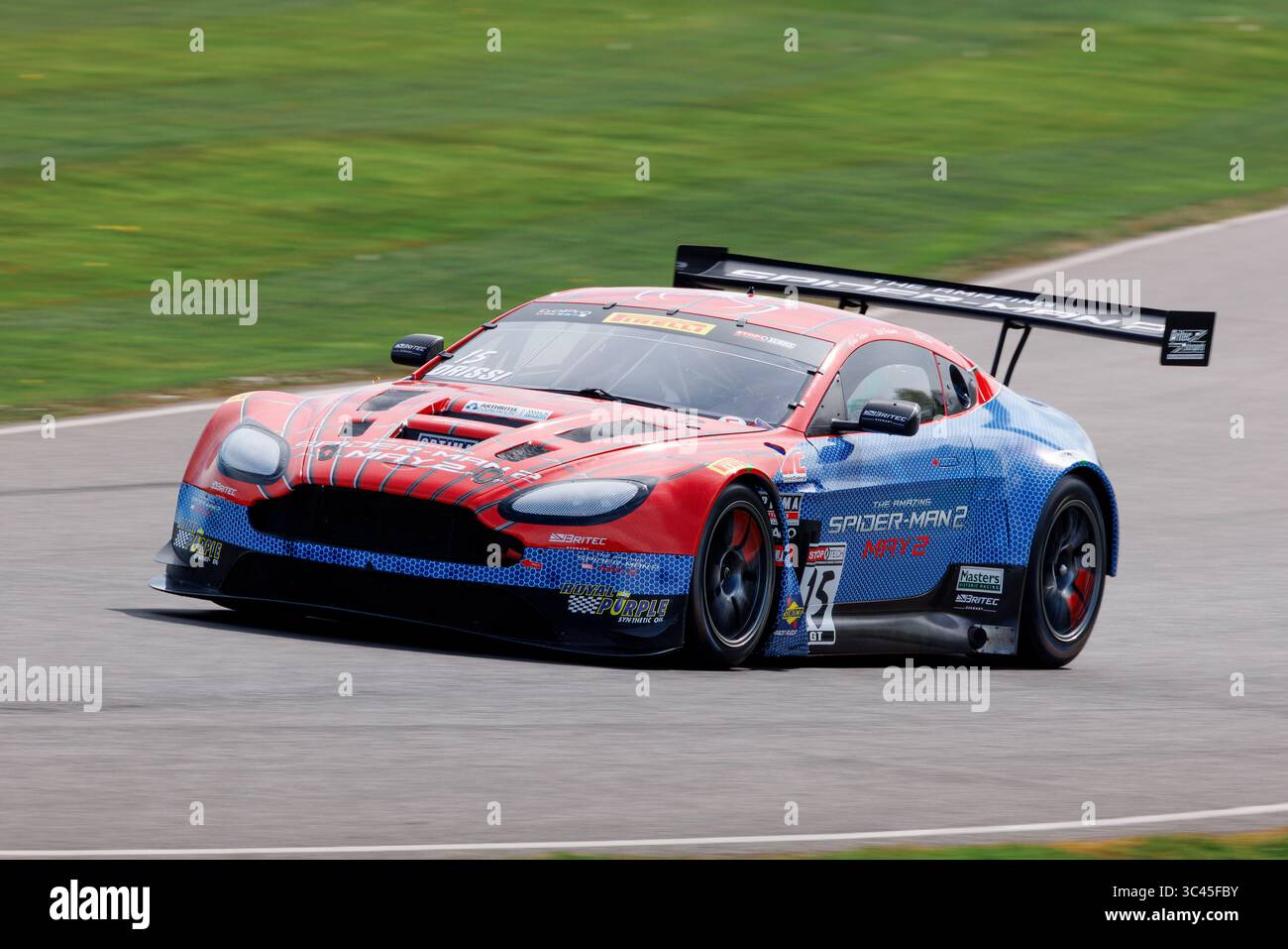 Aston martin v12 vantage gt3 hi-res stock photography and images
