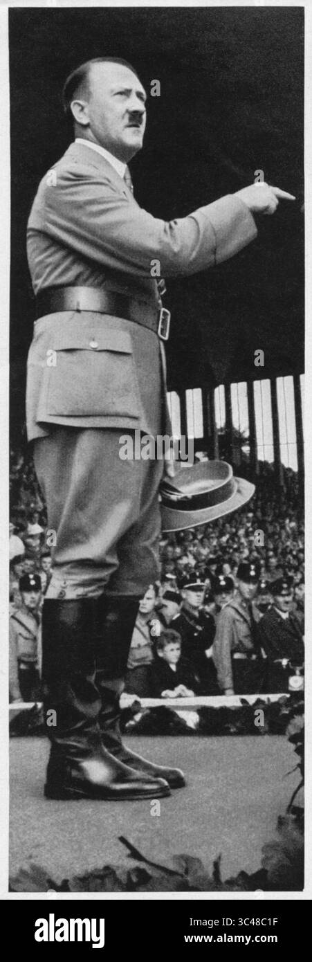 1930 adolf hitler uniform hi-res stock photography and images - Alamy