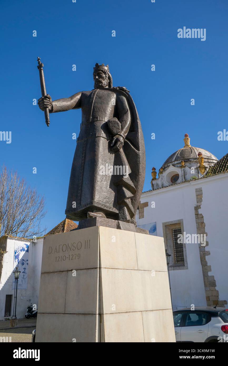 Statue of Dom Afonso III , the fifth king of Portugal., Faro Algarve Portugal, Praça de D. Afonso III, Faro, Algarve Regiom, Portugal. Stock Photo