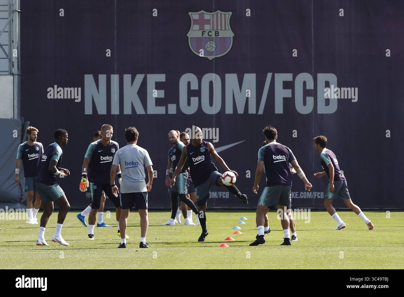 Barça Academy Summer Program (FC Barcelona Soccer Camp) in Barcelona, Spain, image size:1300x956