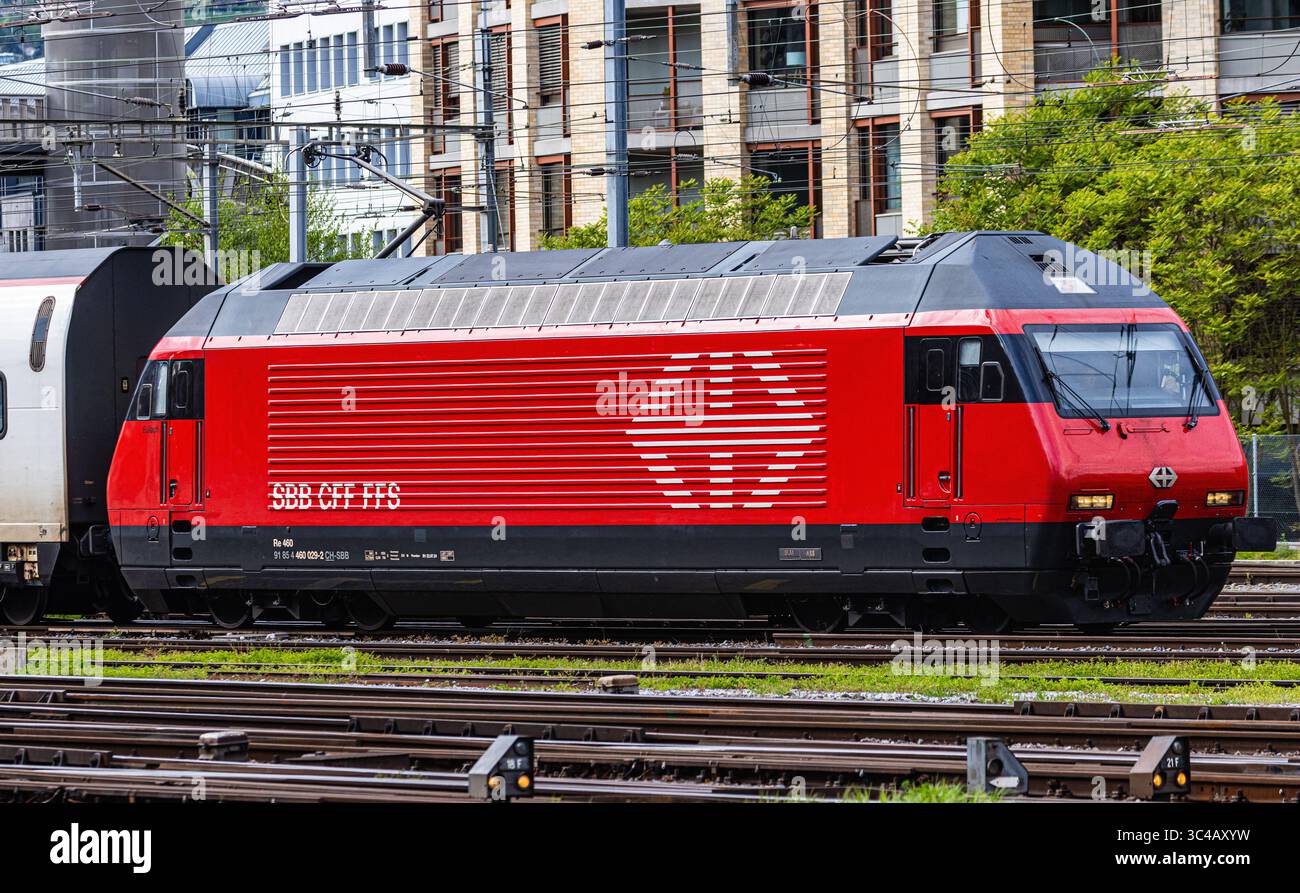 Zurich, Switzerland, 18th Apr 2025: An SBB locomotive 2000 (SBB Re 460 ...