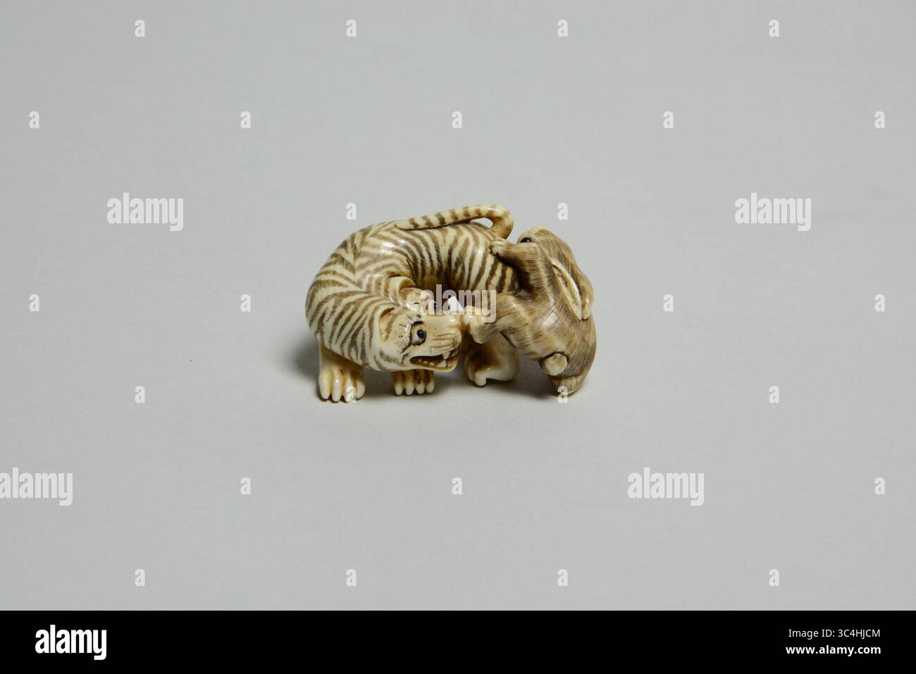 Asian Art Japanese Ivory Netsuke Figure Stock Photo - Alamy