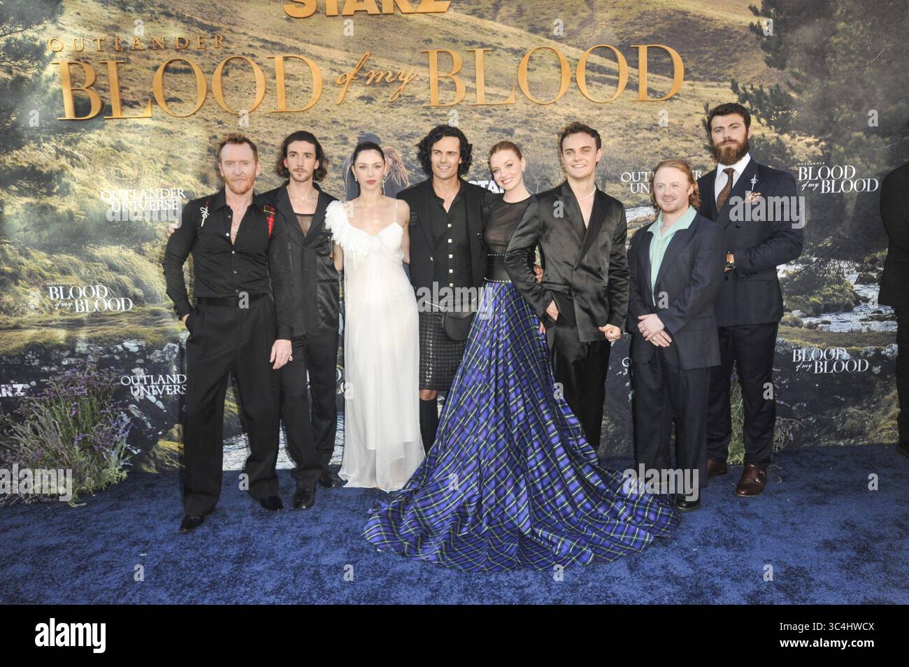 Wedding at All Swell house in Hatteras, image size:1300x954