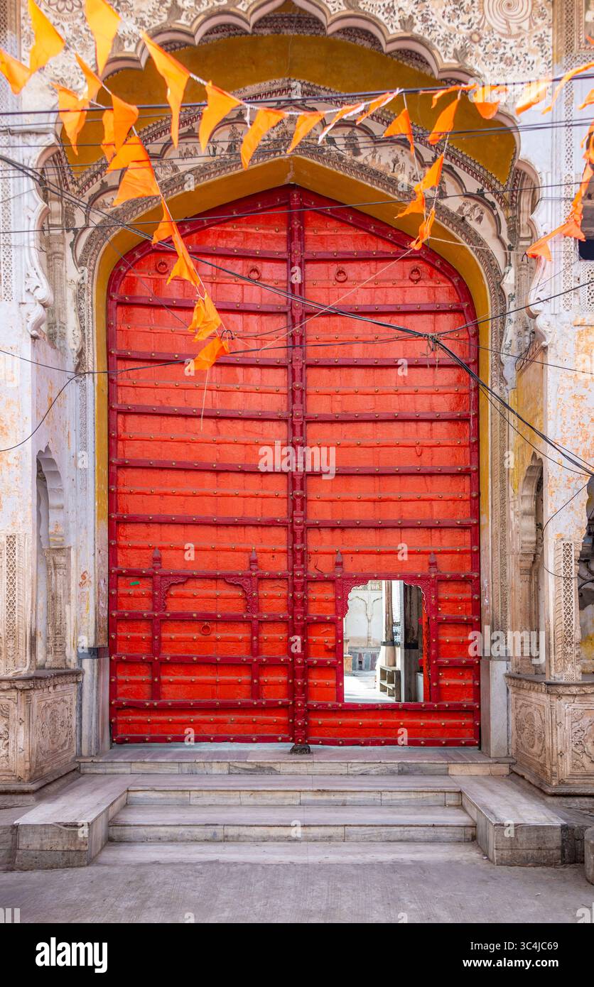 Gate Rajardhran Rajasthani gate hi-res stock photography and images - Alamy