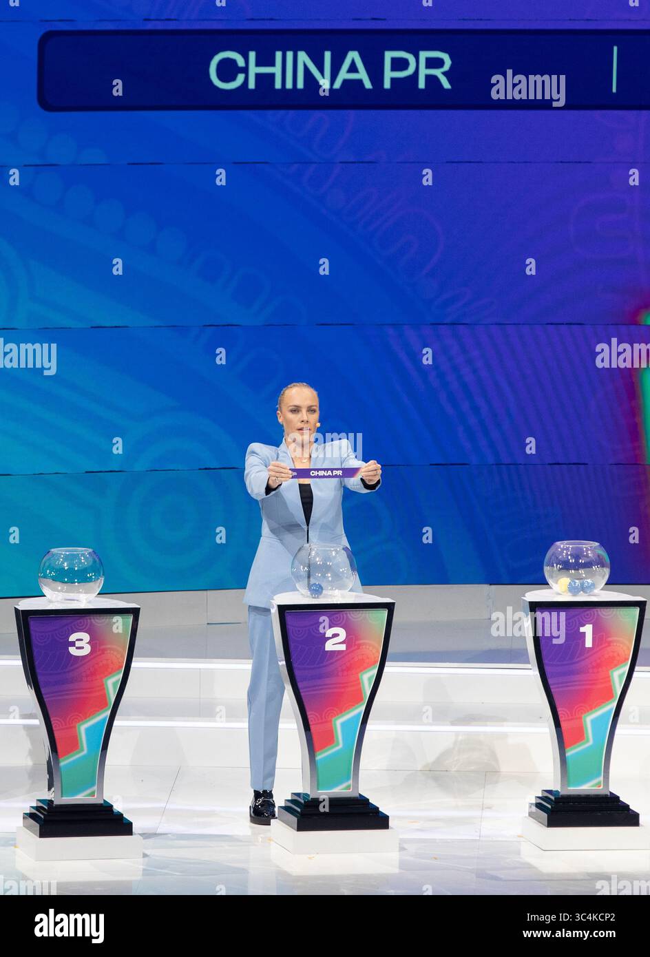 Sydney, Australia. 29th July, 2025. Draw assistant Tameka Yallop of ...