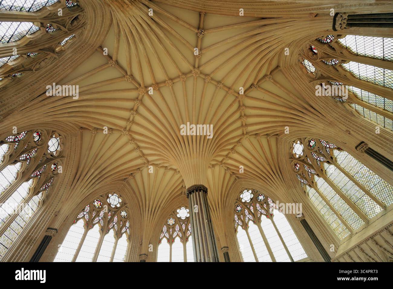Ancient vaulted ceiling hi-res stock photography and images - Alamy, image size:1300x956