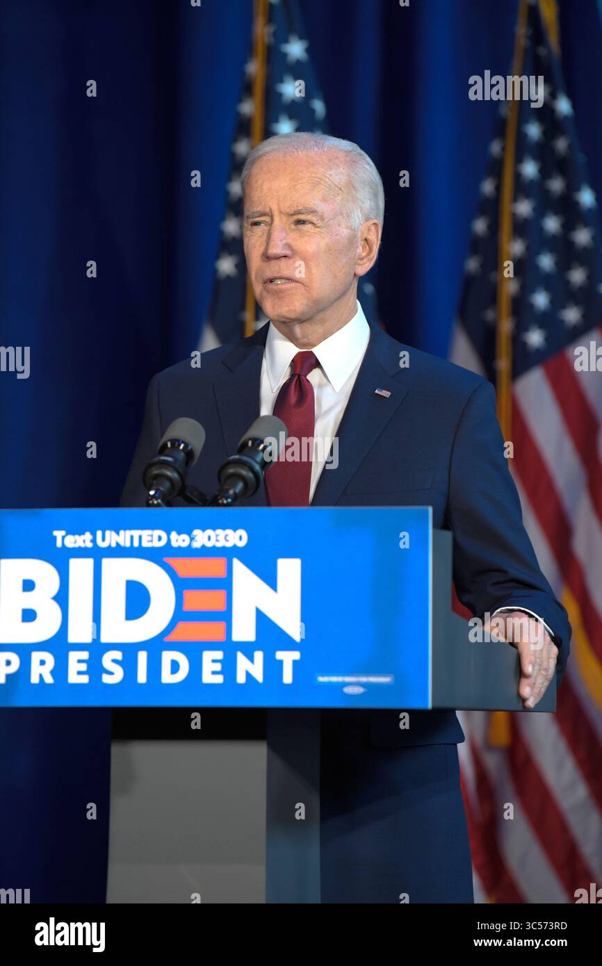 Joe biden 2020 photos hi-res stock photography and images - Alamy