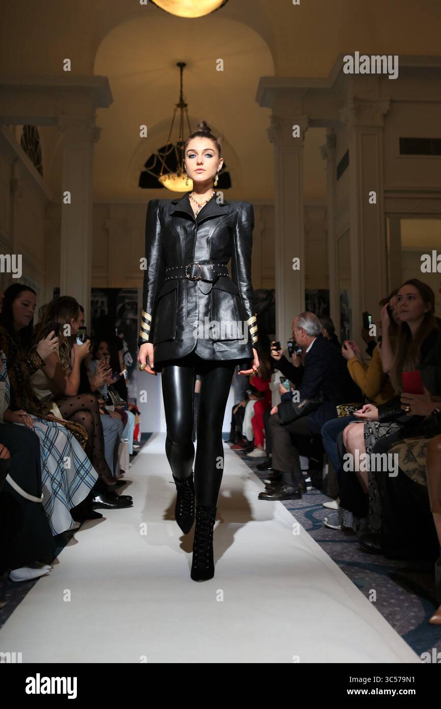 February 18, 2019, London, United Kingdom: A model showcases at the Paul Costelloe show, Runway, Fall Winter 2019 during London Fashion Week at Simpsons the strand. (Credit Image: © Pietro Recchia/SOPA Images via ZUMA Wire) Stock Photo