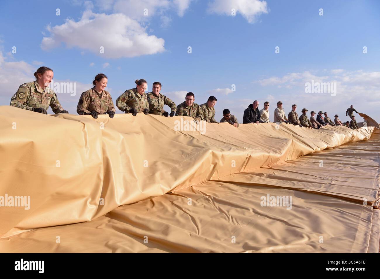332 air expeditionary wing hi-res stock photography and images - Alamy