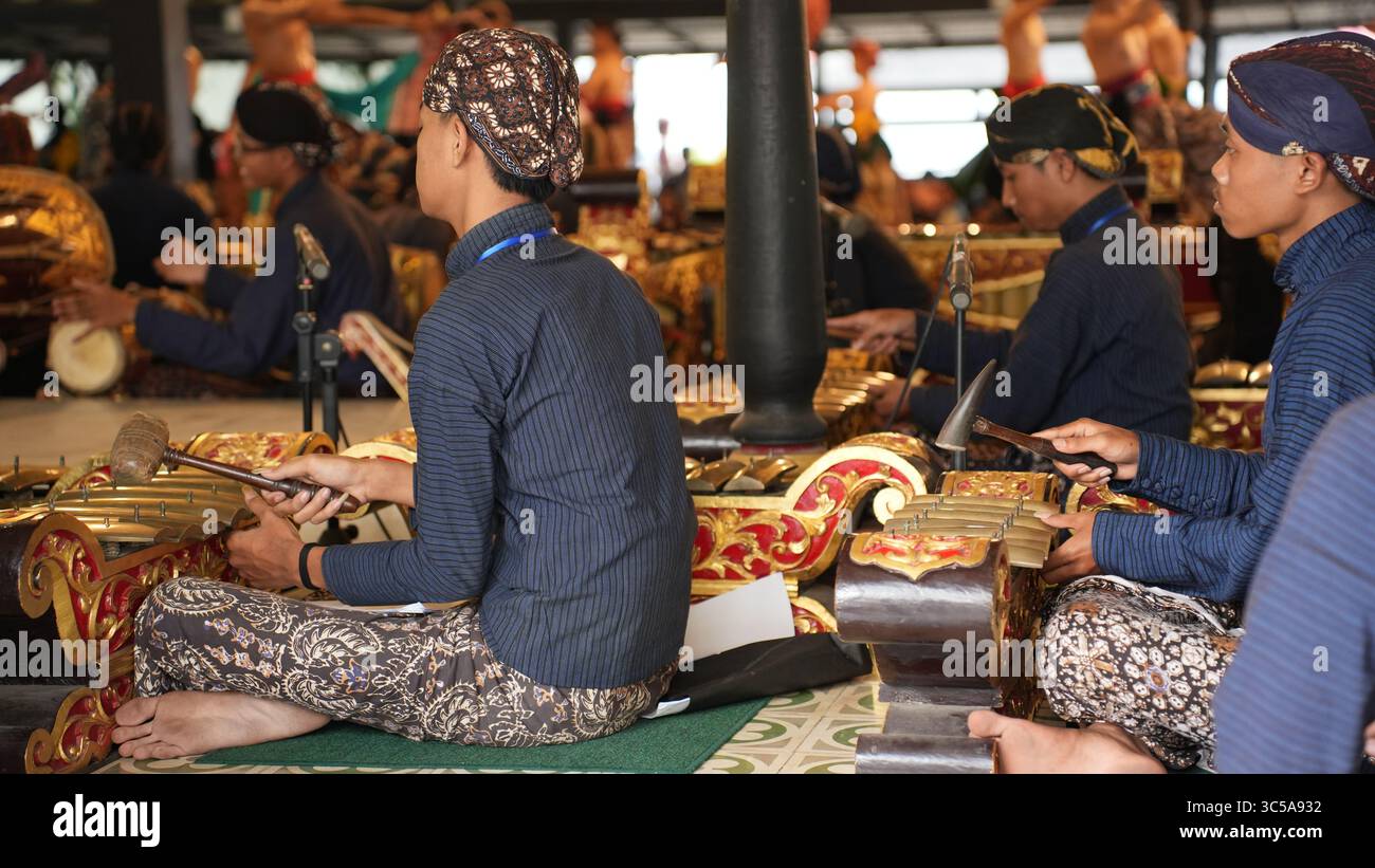 Gamelan, Indonesian original musical instrument, usually for cultural ...
