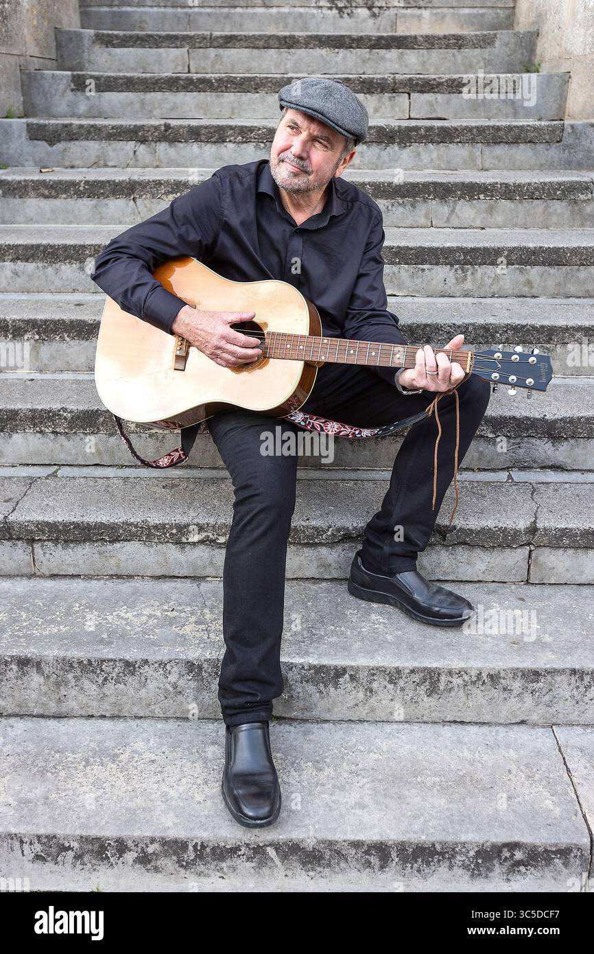 Exeter, UK. 29TH July 2025 Alan Fletcher and his band pictured at ...