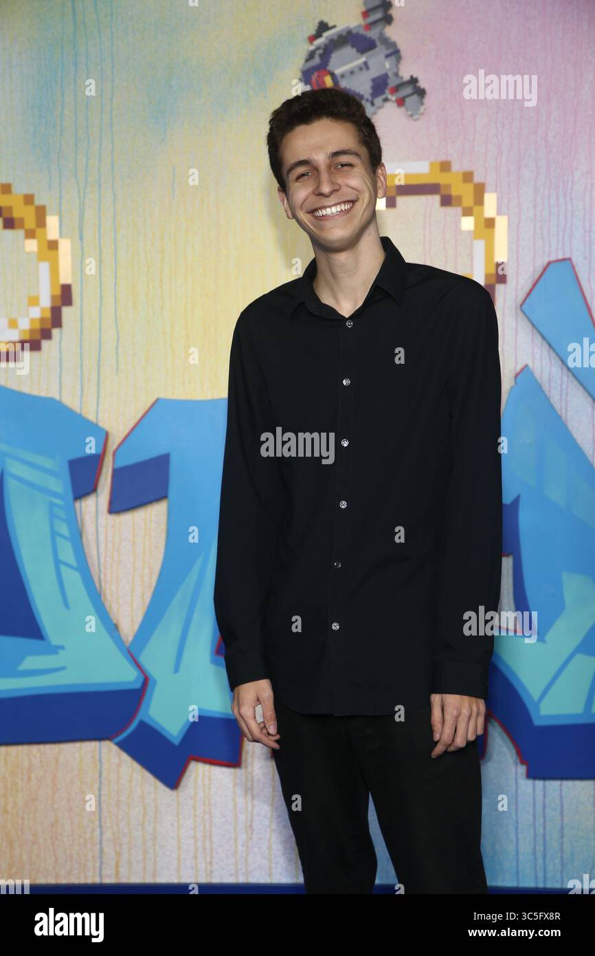 Gabriel The Hedgehog Mod for Sonic 3 A.I.R. | S3AIR Mods, image size:866x1390