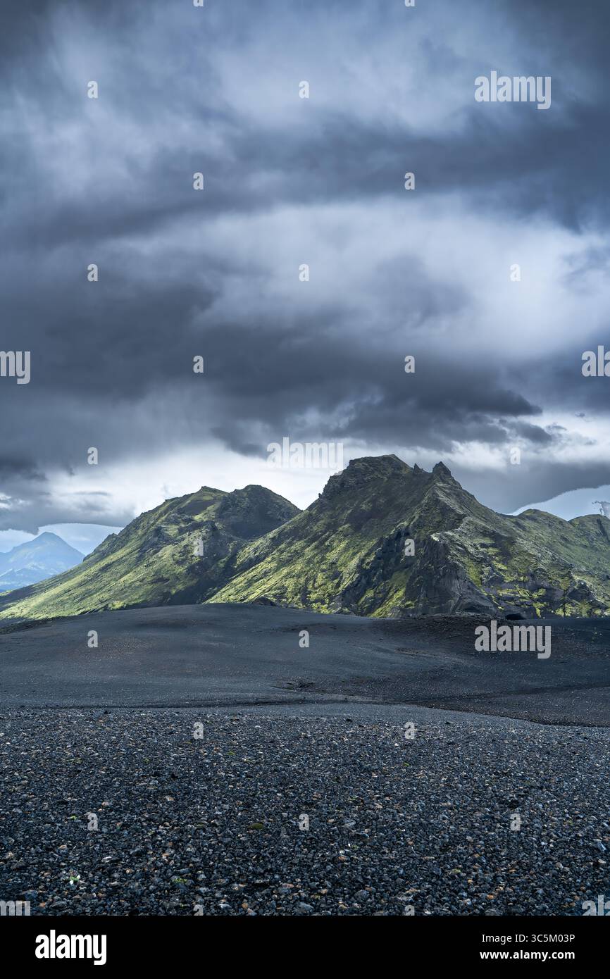 Raw dramatic beauty hi-res stock photography and images - Alamy