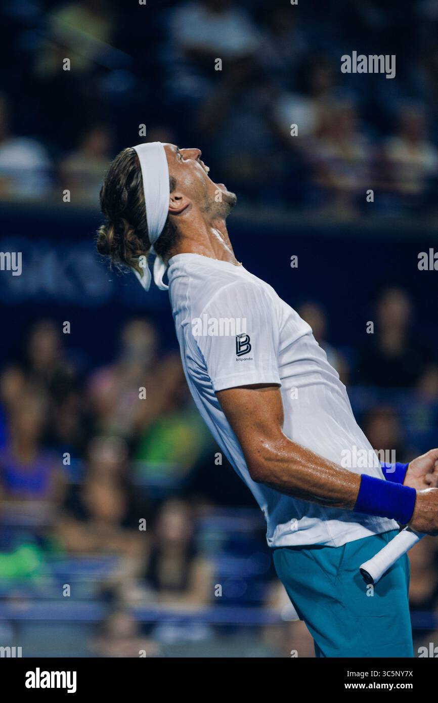 Toronto, Canada. 29th July, 2025. Toronto, Canada, Jul 29th 2025: Alexander Zverev (Germany) in action during round of 64 match between Alexander Zverev and Adam Walton on day 3 of the 2025 National Bank Open Toronto at Sobeys Stadium in Toronto, Canada (NO COMMERCIAL USAGE). (Curtis Wong/SPP) Credit: SPP Sport Press Photo. /Alamy Live News Stock Photo