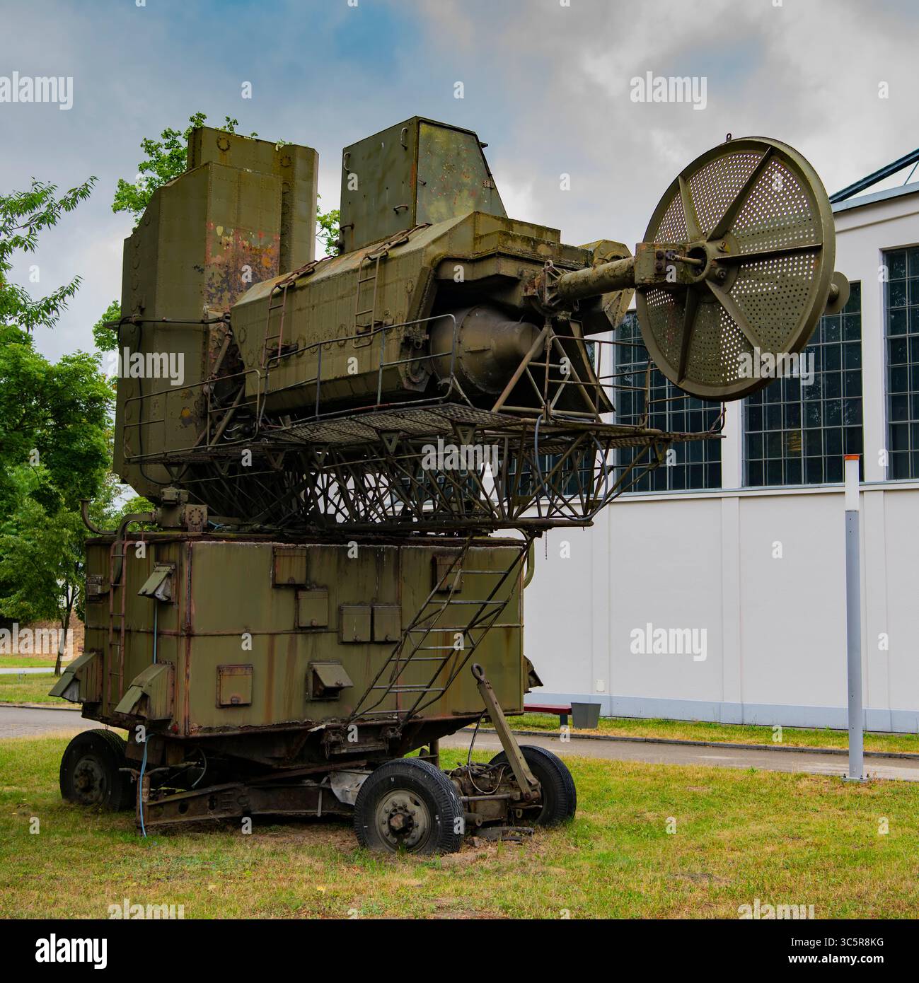 Gainful hi-res stock photography and images - Alamy