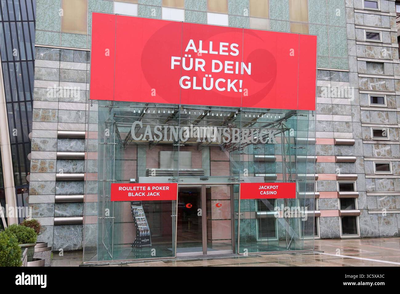 31.07.2025, Innsbruck, AUT, Unterwegs in Tirol, Symbolbild, Themenbild, Verschiedene Themenbilder, im Bild Casino, Innsbruck, Casinos Austria, Innsbruck, Tirol, *** 31 07 2025, Innsbruck, AUT, On the road in Tyrol, Symbol picture, Theme picture, Various theme pictures, in the picture Casino, Innsbruck, Casinos Austria, Innsbruck, Tyrol, Stock Photo