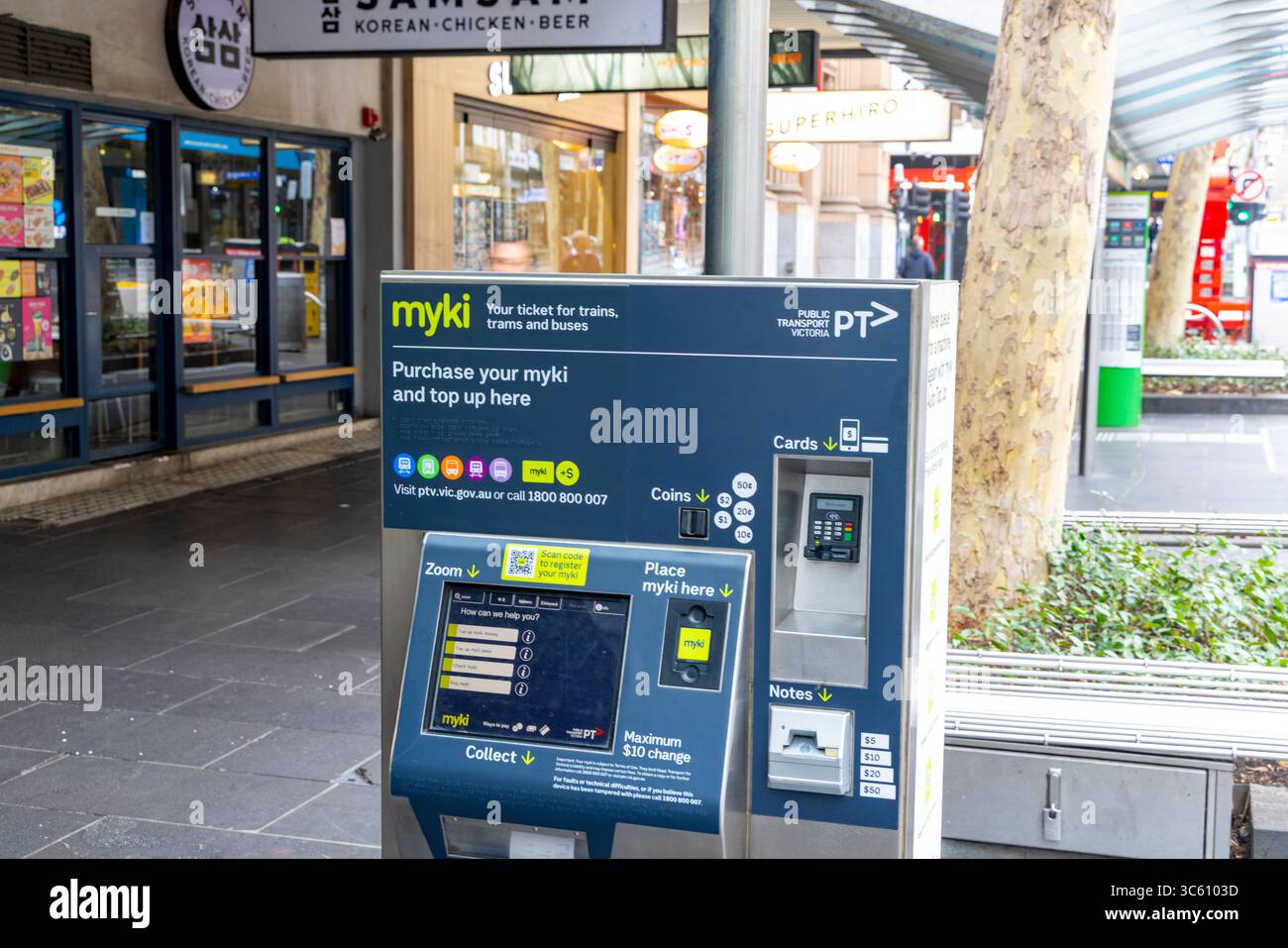 Pay for public transport victoria hi-res stock photography and images ...