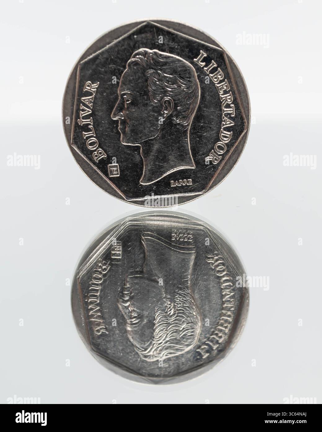 New venezuelan currency hi-res stock photography and images - Alamy