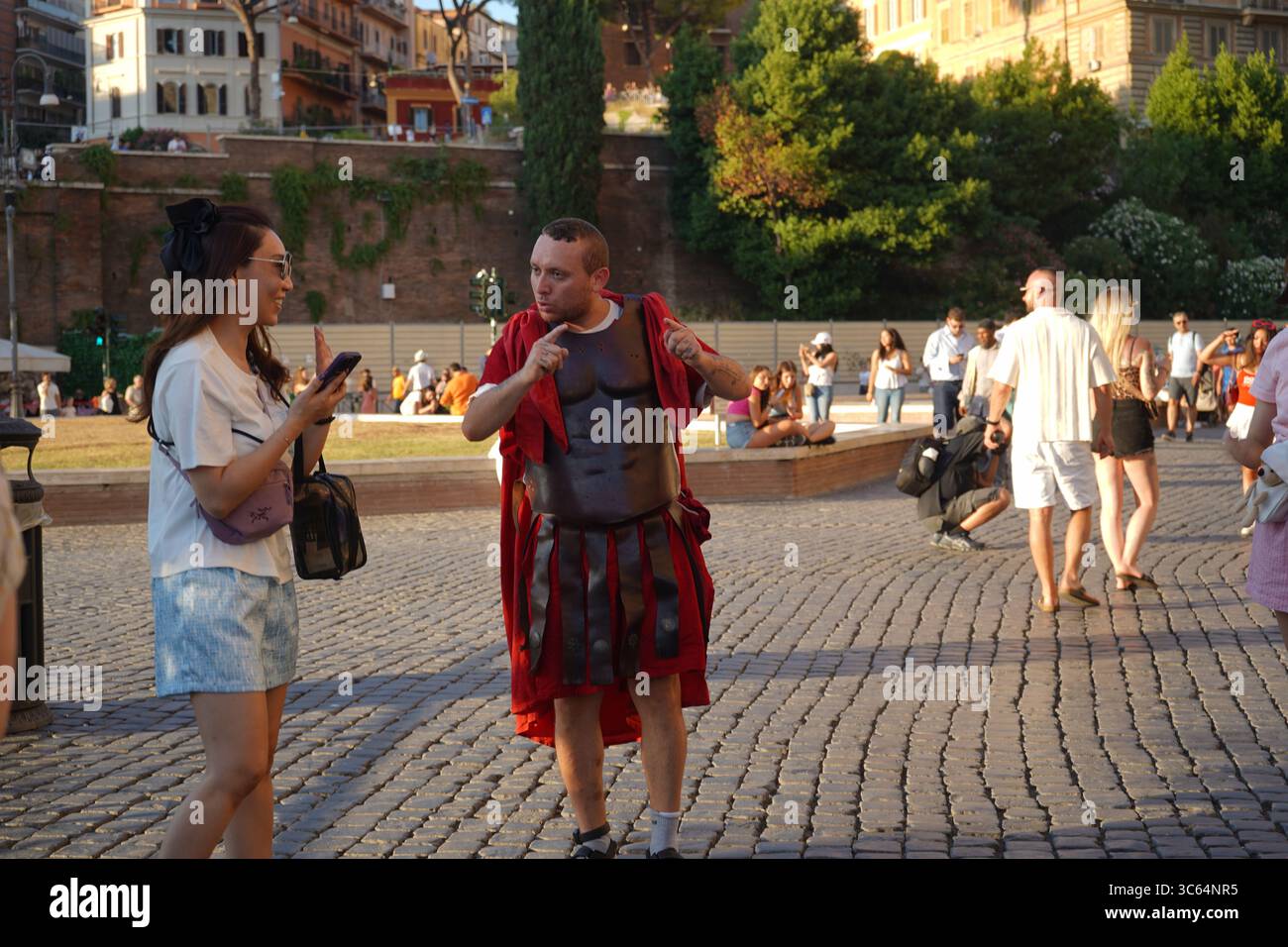 Sidewalk performance photos hi-res stock photography and images - Alamy