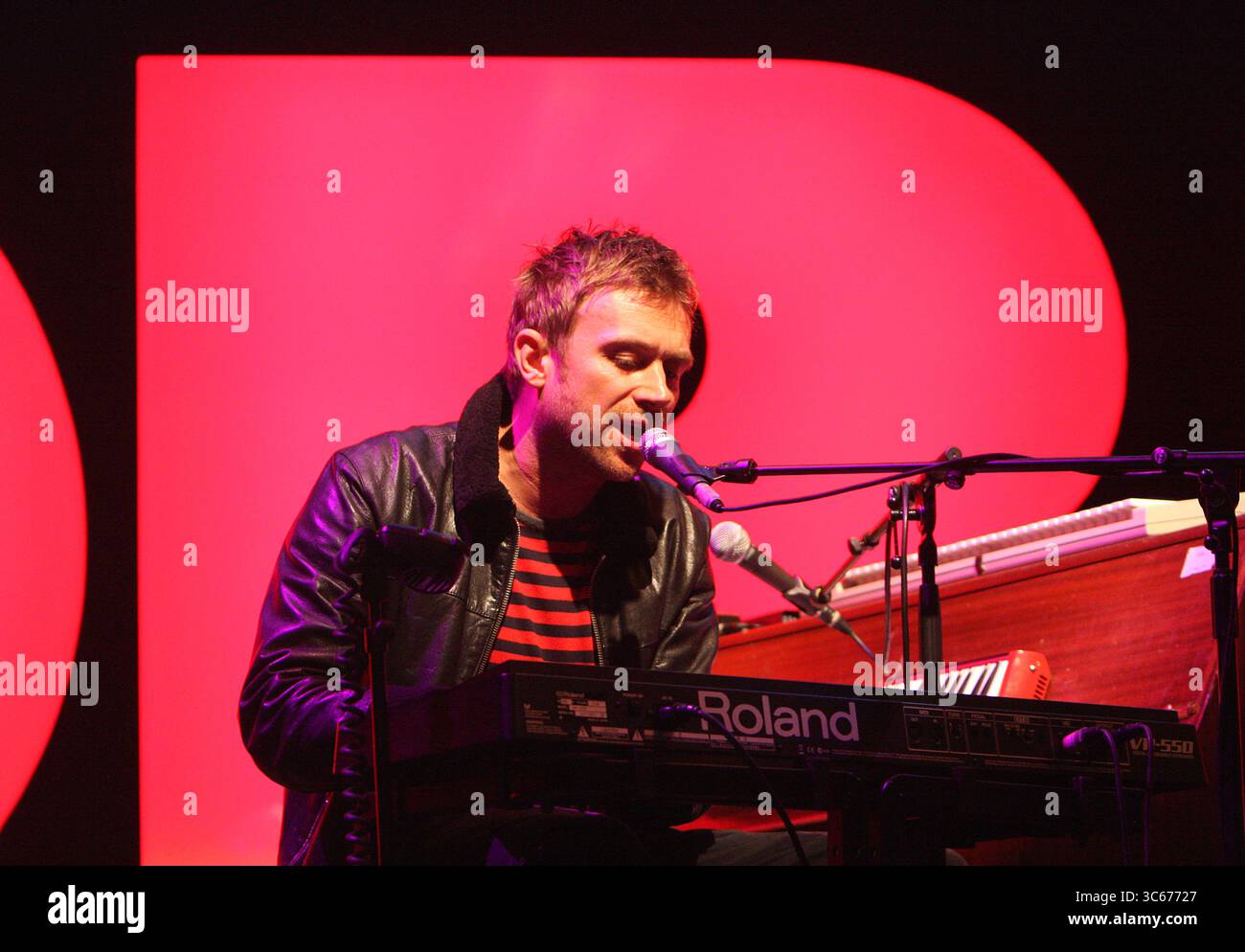 Damon albarn and 2010 hi-res stock photography and images - Alamy