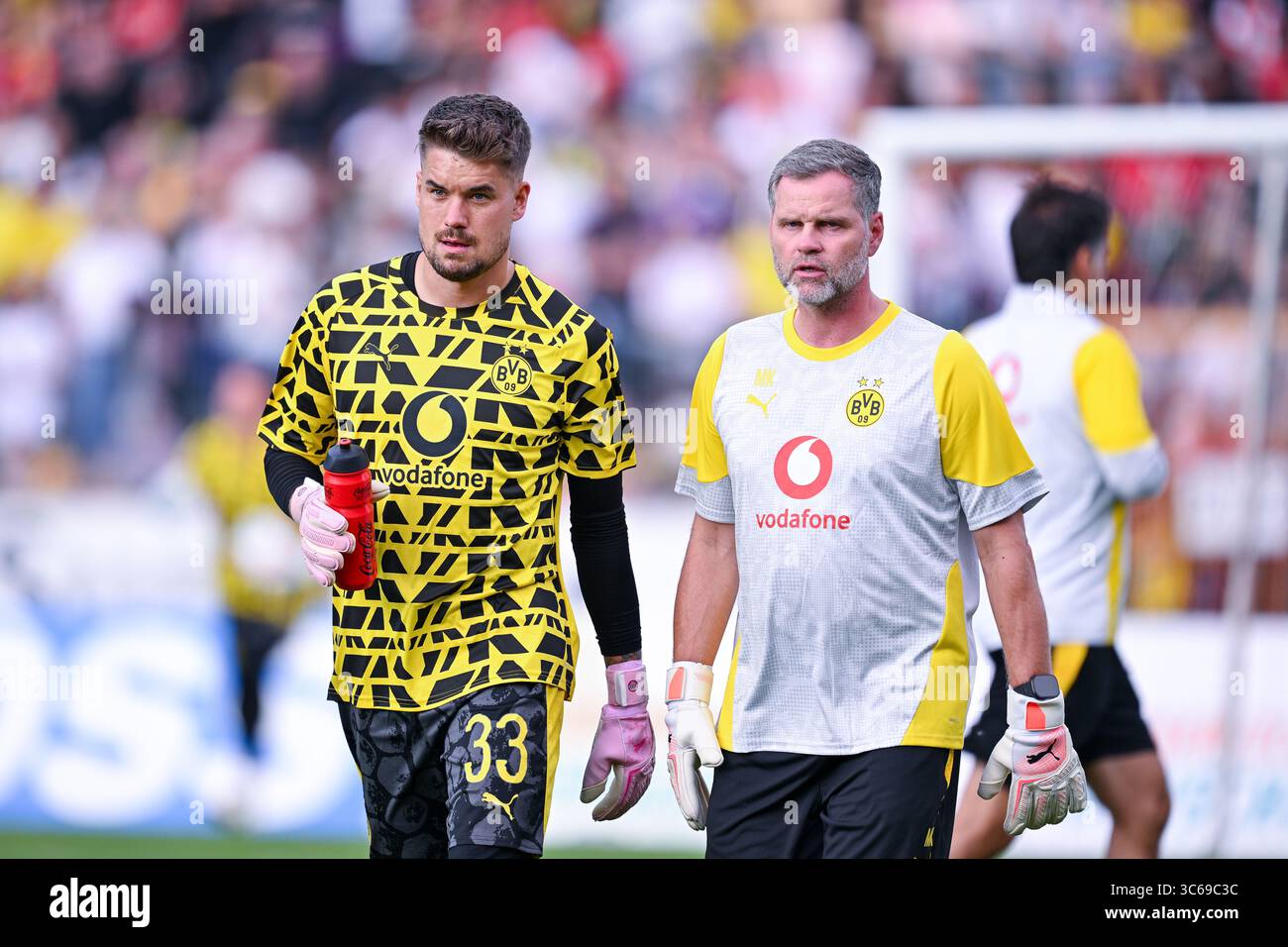 teilnehmer: sportfreunde siegen gegen borussia dortmund spielerbewertungen