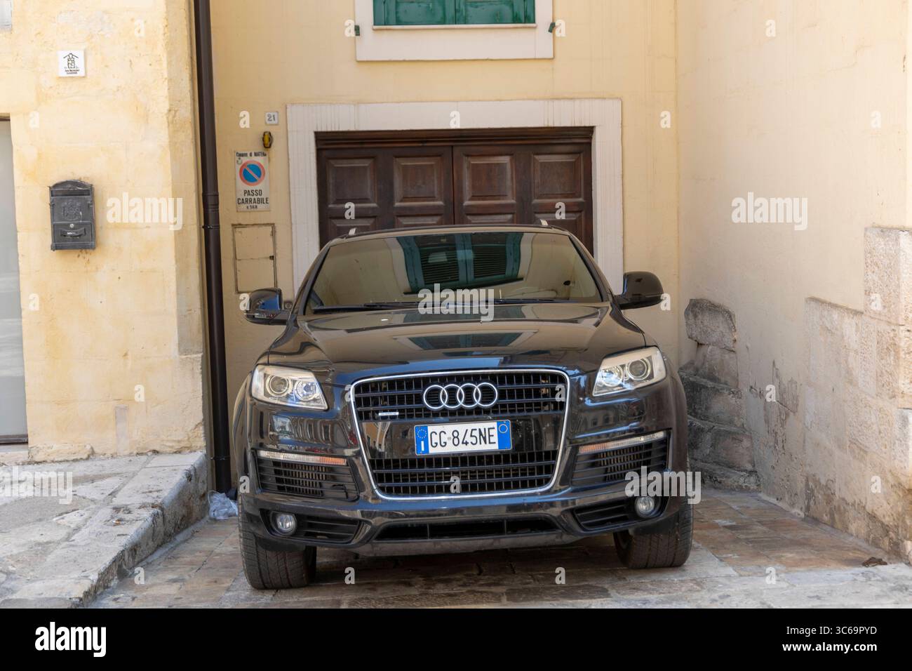 Ein Ausflug in das historische Hallenbad Heslach, Deutsches Reich 1930er  Jahre. A trip to the historic indoor swimming pool in Heslach, Germany  1930s Stock Photo - Alamy, image size:1300x956