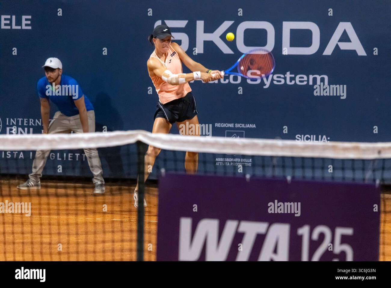 Palermo, Italy. 25th July, 2025. Palermo Ladies Open 2025: Anouk Koevermans beats Kaitlin Quevedo 6-4 6-1. Kaitlin Quevedo in action in Palermo. (Credit Image: © Antonio Melita/Pacific Press via ZUMA Press Wire) EDITORIAL USAGE ONLY! Not for Commercial USAGE! Stock Photo