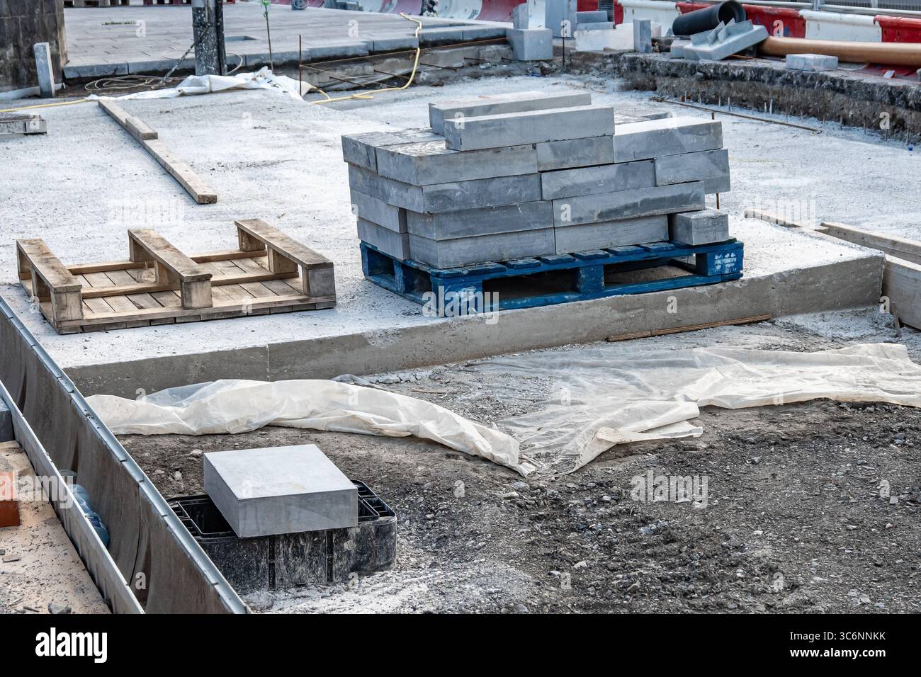 Structural foundations hi-res stock photography and images - Alamy