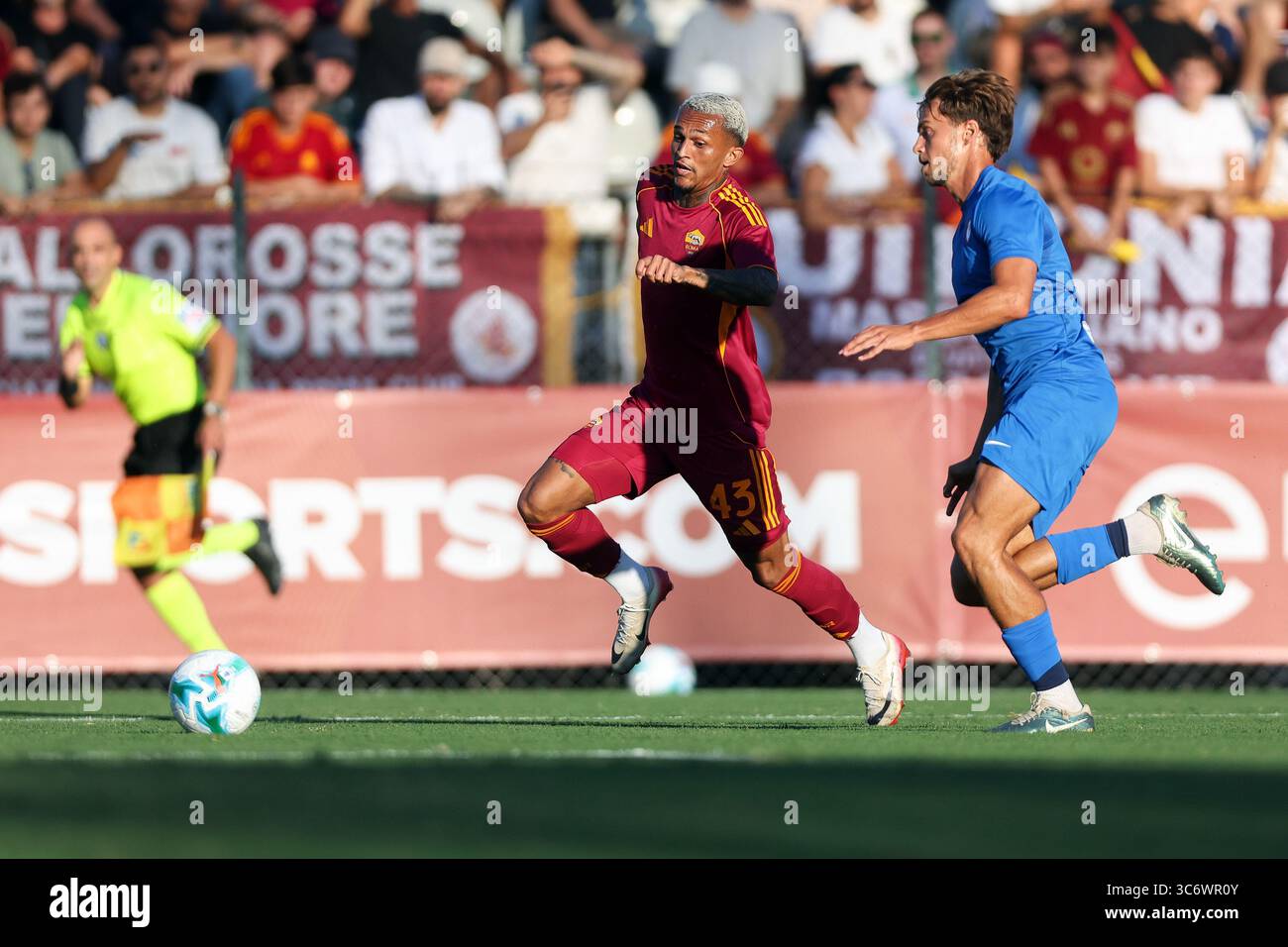 (L) Wesley Franca of Roma and Gregoire Pineau of Cannes seen in action ...