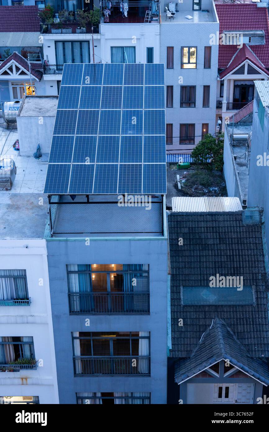 The Benefits of Solar Power for Apartment Buildings - High-Rise Apartments With Solar Panels