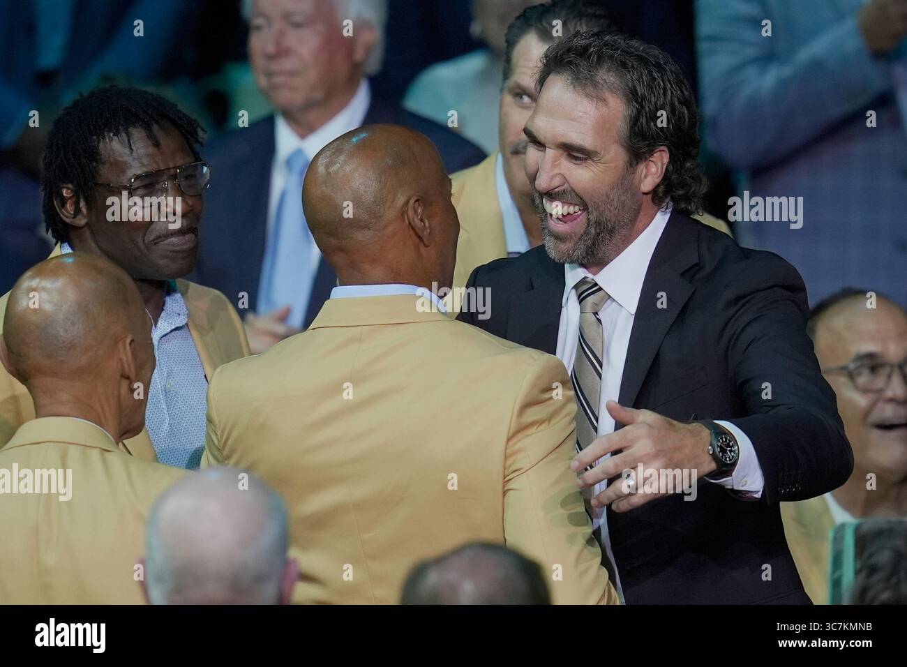 Jared Allen, a member of the Pro Football Hall of Fame Class of 2025 ...