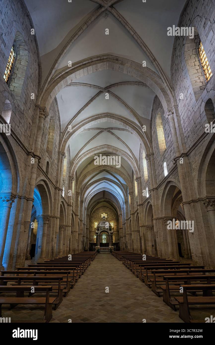 Gothic architecture italy hi-res stock photography and images - Page 3 -  Alamy, image size:867x1390