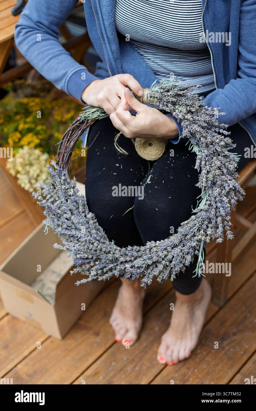 Close up barefoot woman hi-res stock photography and images - Alamy