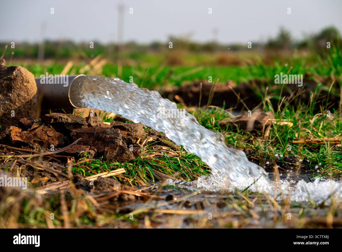 Farm Wate Rflow pump pipe water flow equipment agriculture, pump pipe water flow ...