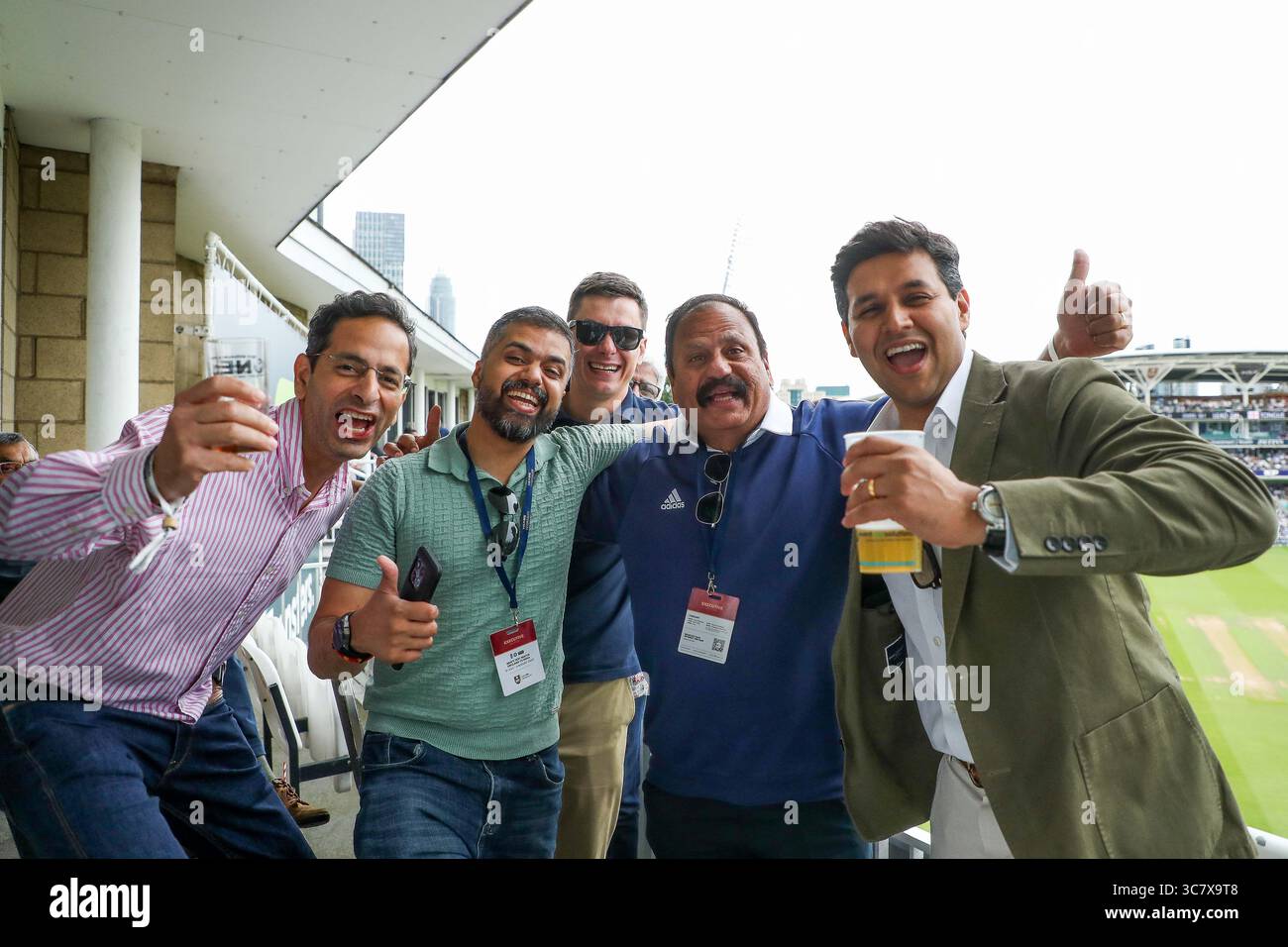 Fans react during the 5th Rothesay Test Match Day 3 England vs India at ...
