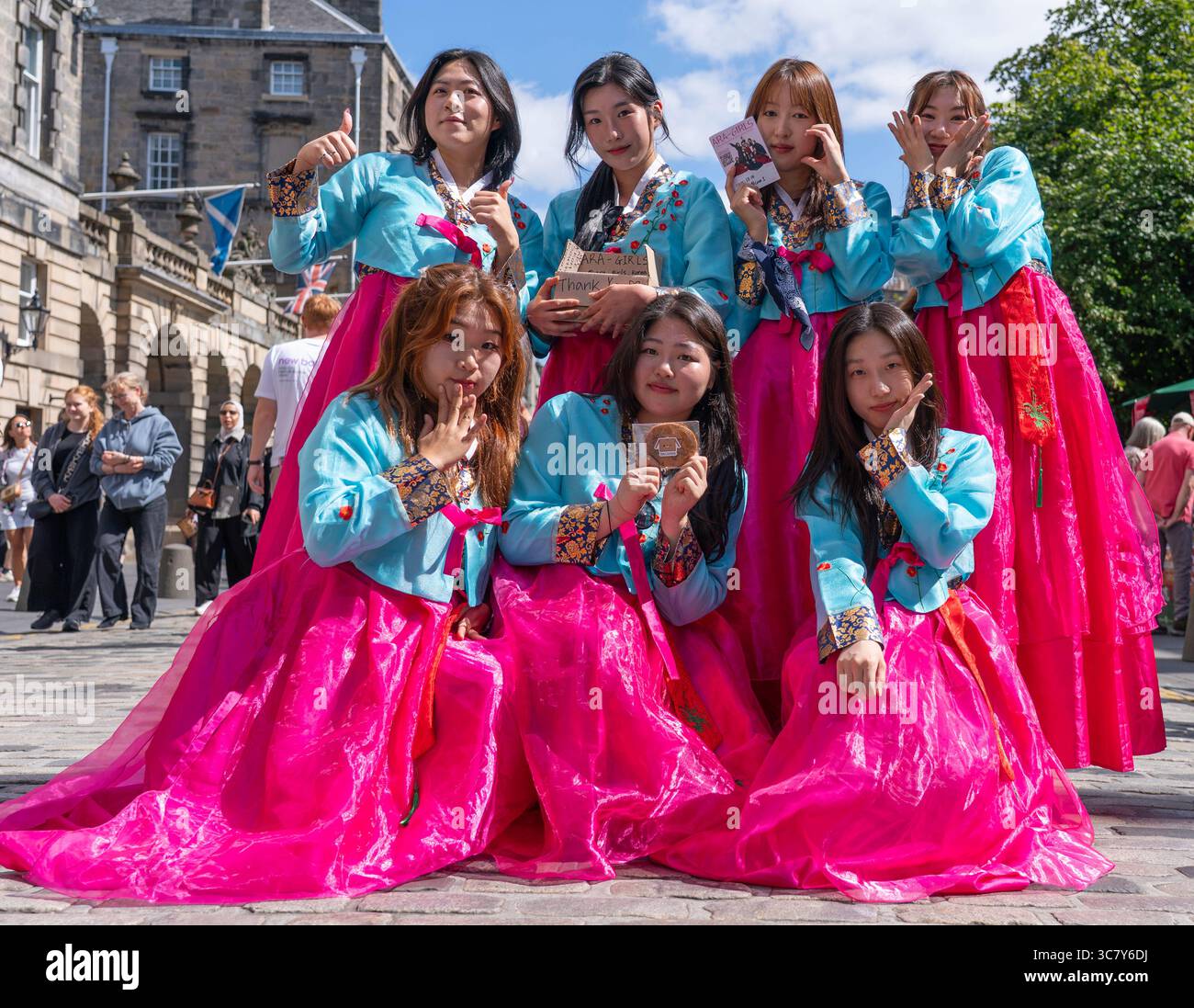 オンステージ Korea street girls hi-res stock photography and images - Alamy
