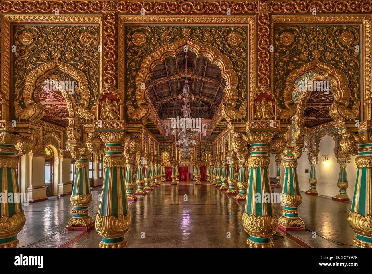 Mysore Palace Interior Hall Hi res Stock Photography And Images Alamy