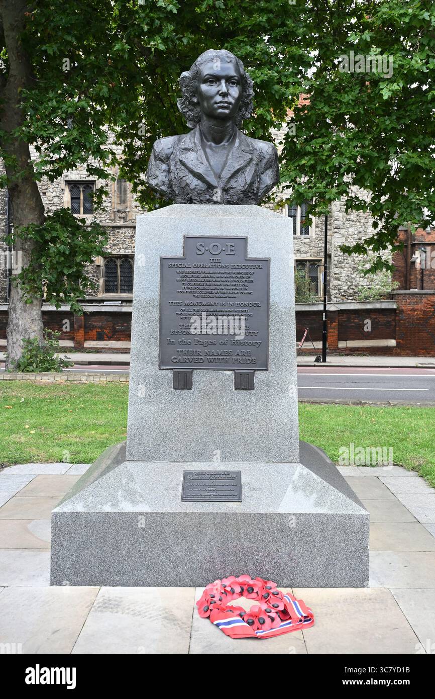 SOE Memorial with a bust of Violette Szabo - London - England - UK Stock Photo