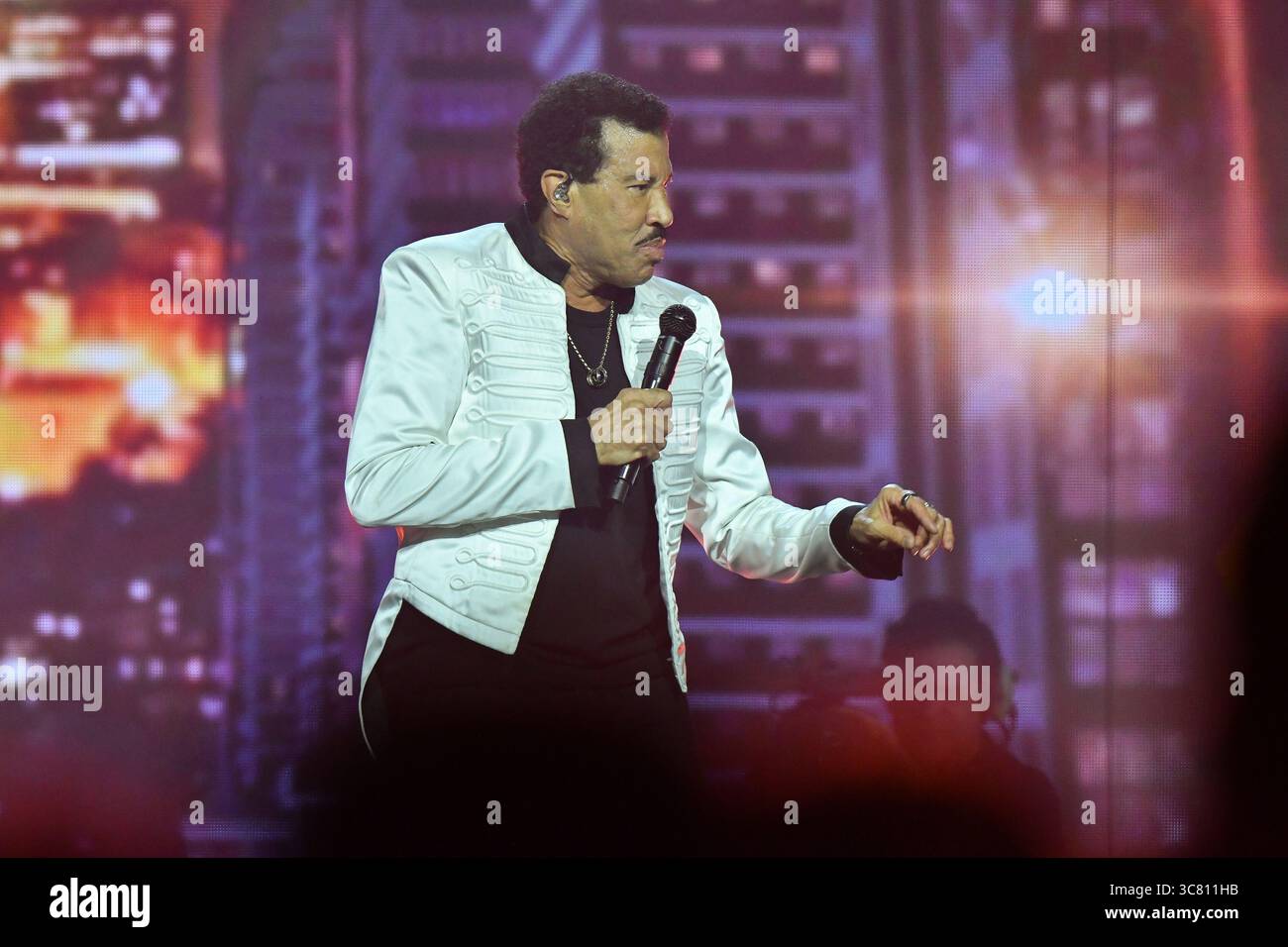 (Editorial use only) Singer Lionel Richie performs during his concert ...