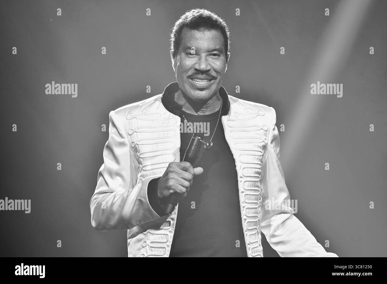 (Editorial use only) Singer Lionel Richie performs during his concert ...