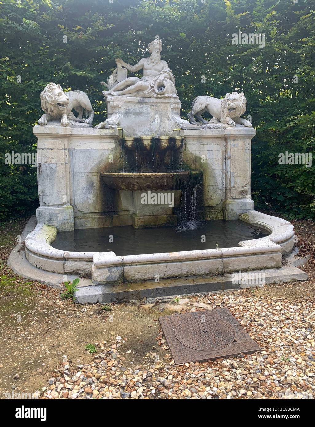 Chateau Bizi France French monument historic place gardens museum old ancient fountain water lake piano harp playing play people performance - Smartphone Captured Stock Image