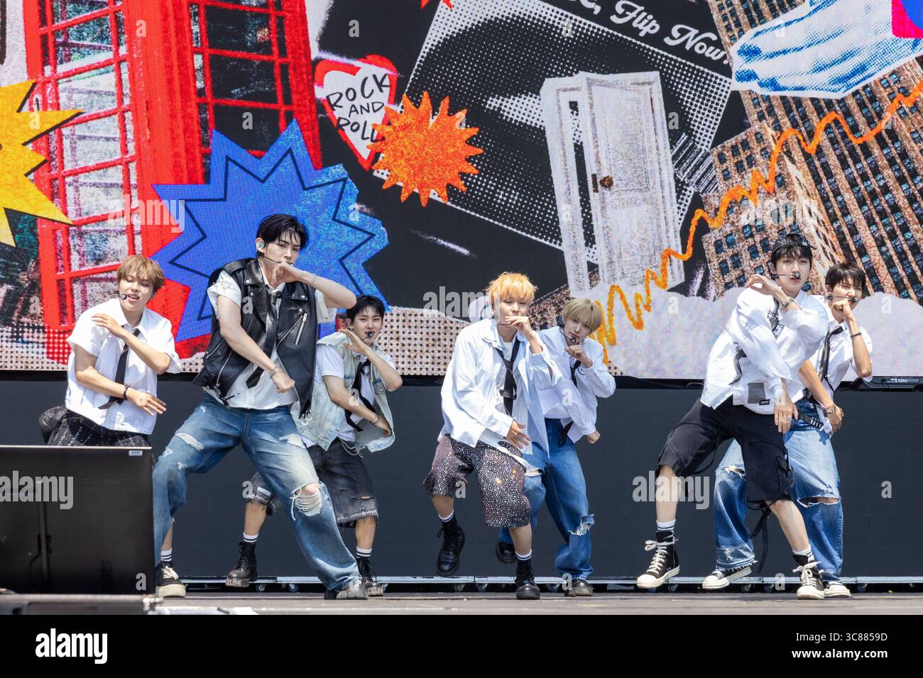 K-POP・アジア BTS_LED PHOTO K-pop group BTS scores worldwide success | CNN Business