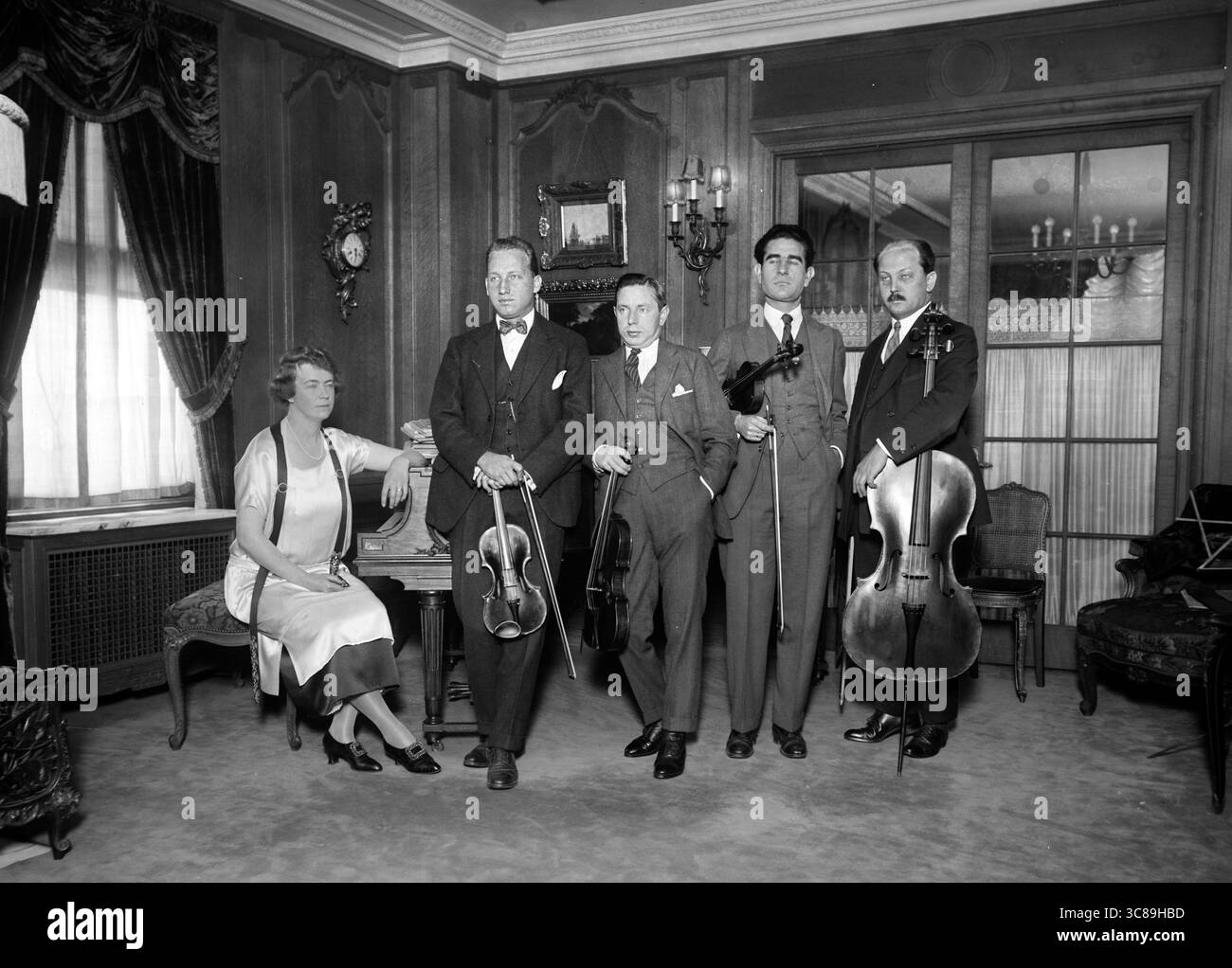 Dorothy Moulton Mayer Lady Mayer 1886 1974 English Soprano With dorothy-moulton-mayer-lady-mayer-1886-1974-english-soprano-with