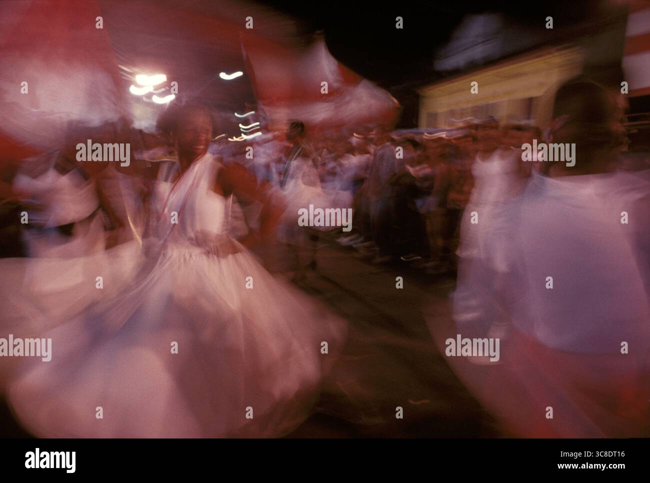 Carnival dance hi-res stock photography and images - Alamy