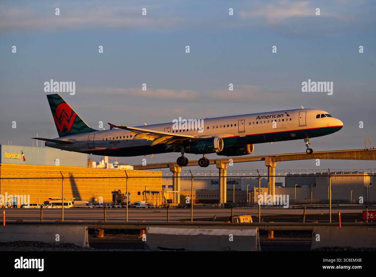 Sky Harbor Airport 7-26-2025 Phoenix AZ USA American Airlines Airbus ...