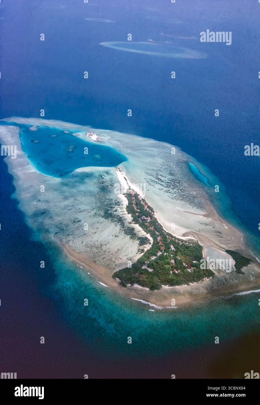 Atill Aerial shot of a coral island in Male Atill (the Maldives, Indian Ocean ...