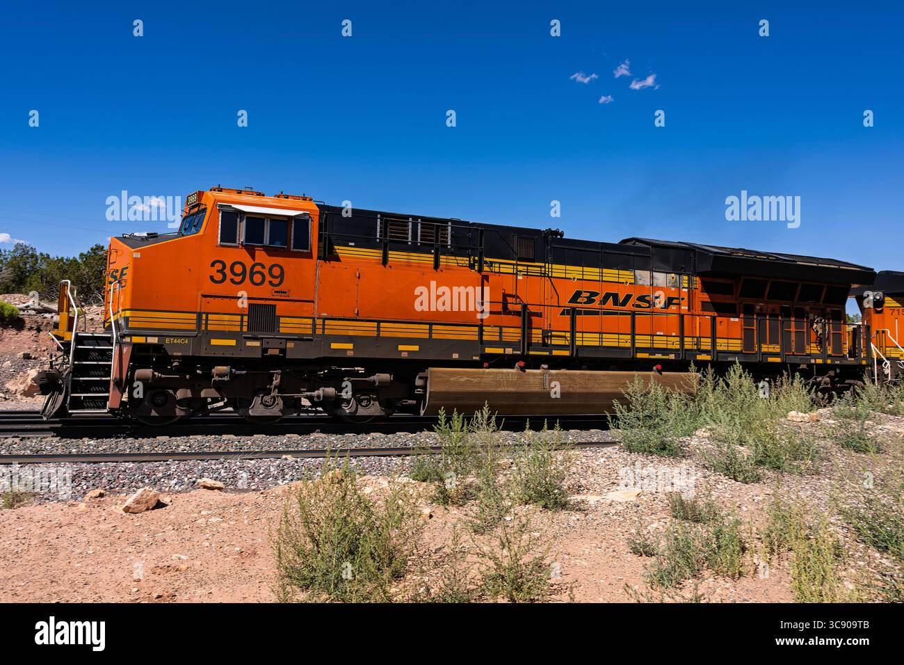 Rail spike hi-res stock photography and images - Alamy