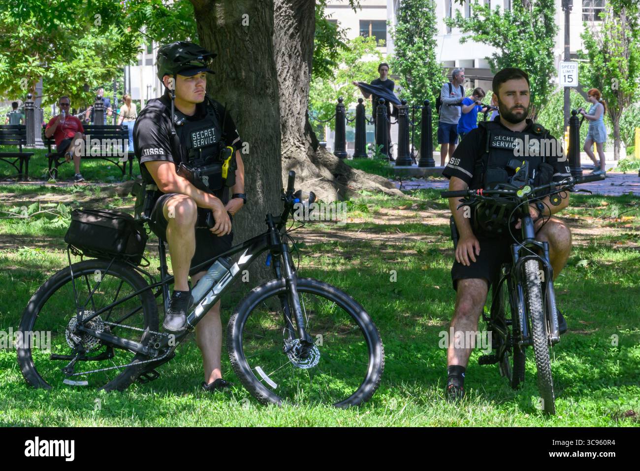 Police officers bicycles hi-res stock photography and images - Alamy Police officers bicycles hi-res stock photography and images - Alamy
